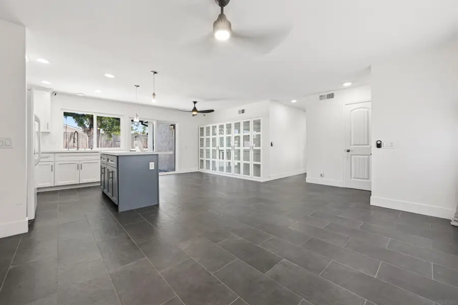 8606 Gold Coast, San Diego, CA 92126 - #2