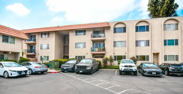6851 Alvarado Rd #13, San Diego, CA 92120