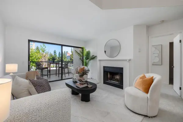 3525 Lebon Dr. #302, San Diego, CA 92122