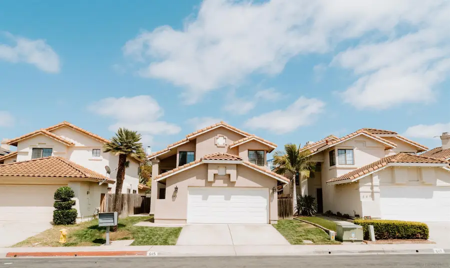 645 Paseo Rio, Vista, CA 92081 - #2