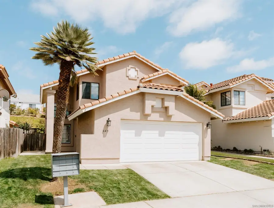 645 Paseo Rio, Vista, CA 92081 - #3