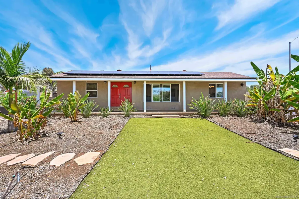 2124 Oak Hill Dr., Escondido, CA 92027 - #1