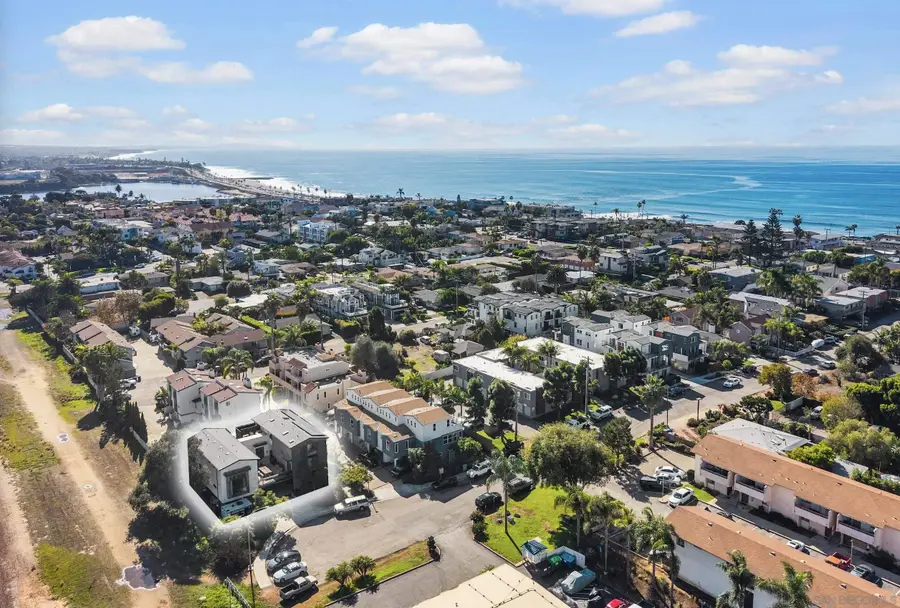 385 Juniper, Carlsbad, CA 92008 - #3