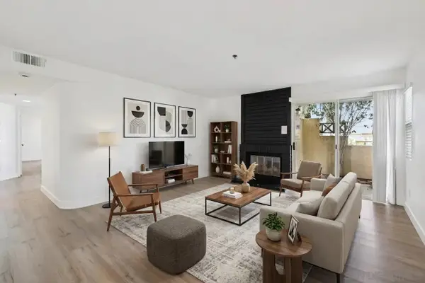 2077 Lakeridge Circle #104, Chula Vista, CA 91913