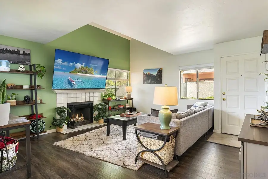 355 N Melrose Dr North #E, Vista, CA 92083 - #3