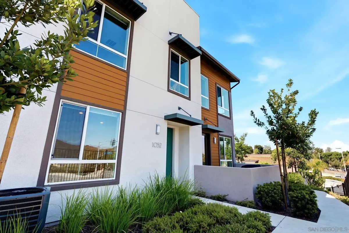 1052 Kendale Way, Vista, CA 92081 - #1