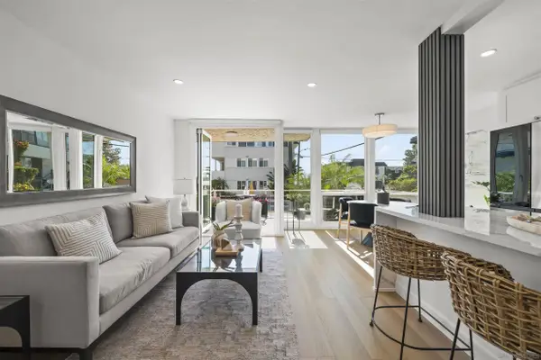 3920 Riviera Dr #A, San Diego, CA 92109