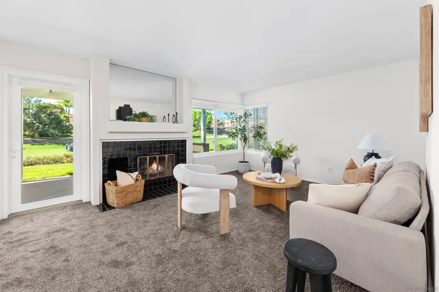 12032 Royal Birkdale Row #B, San Diego, CA 92128 - #3