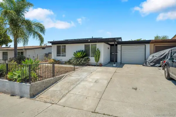 920 Raintree Pl, Vista, CA 92084