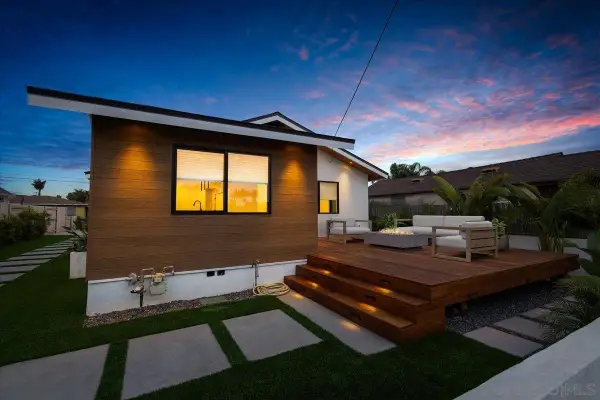 1339 Higgins, Oceanside, CA 92058