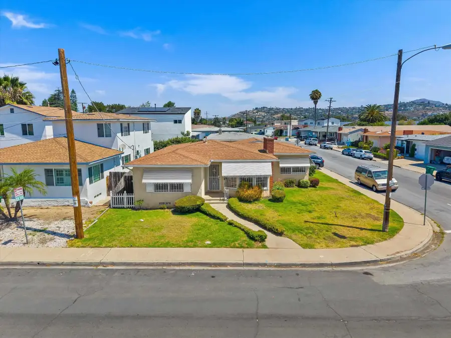 6334 Mesita Dr, San Diego, CA 92115 - #3