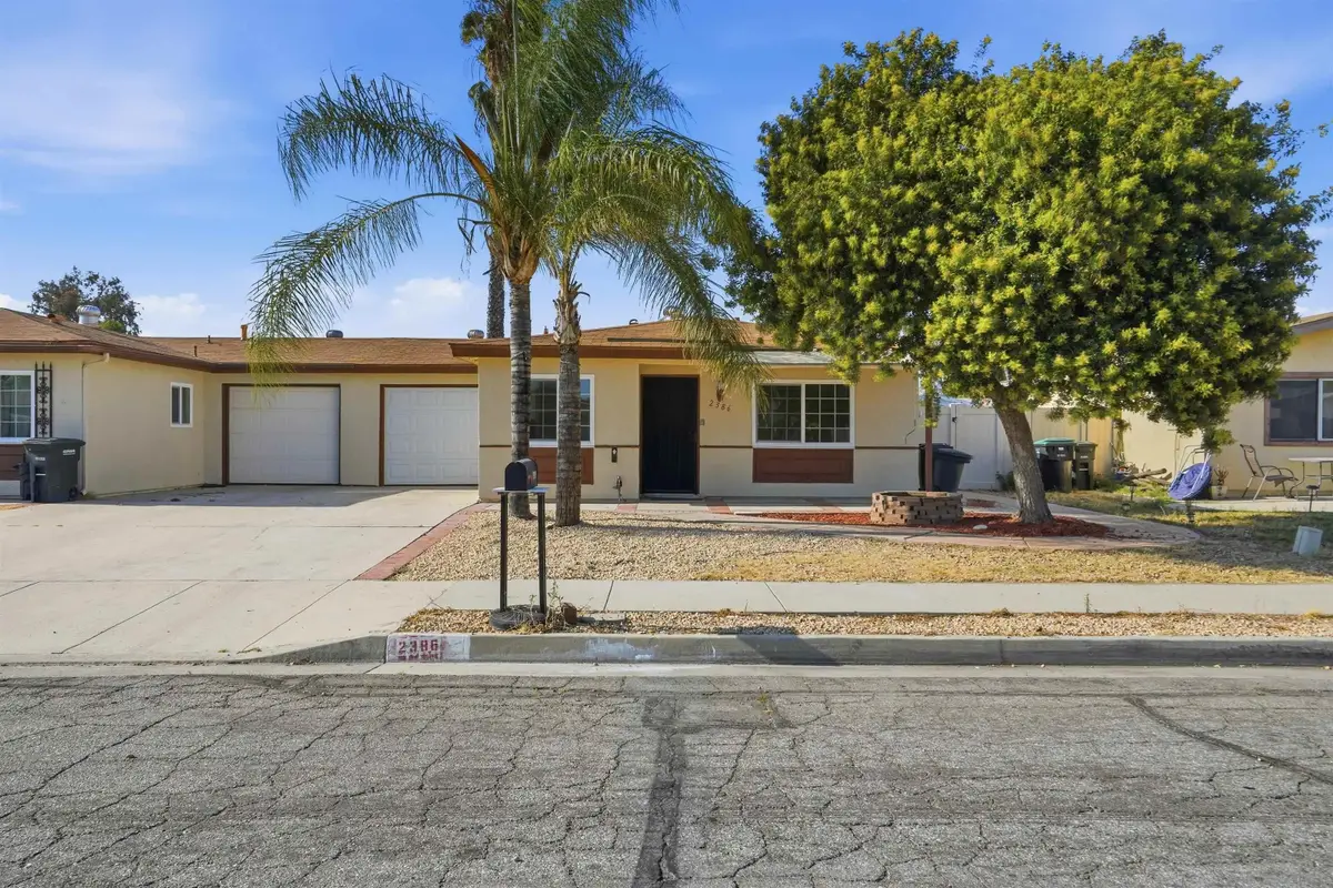 2386 San Bernardo Ave, Hemet, CA 92545 - #1