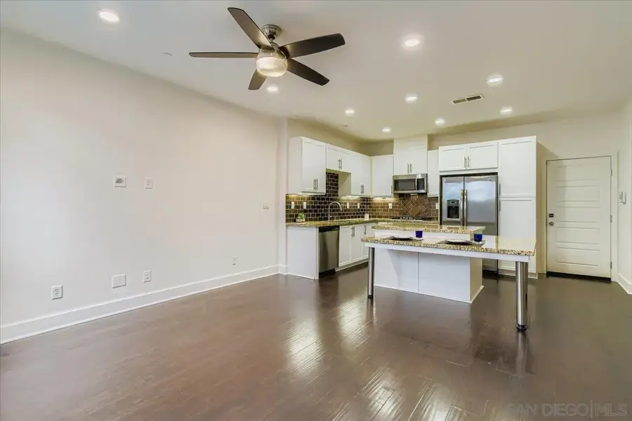2624 Aperture Cir, San Diego, CA 92108 - Image #2