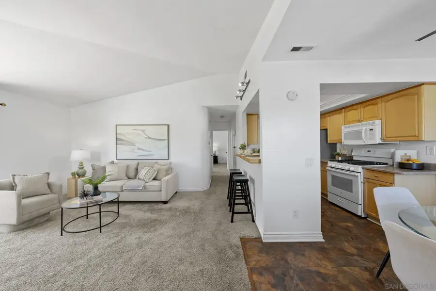 9409 Fairgrove Lane #204, San Diego, CA 92129 - #2