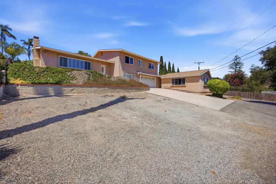 352 Beaumont, Vista, CA 92084 - #2