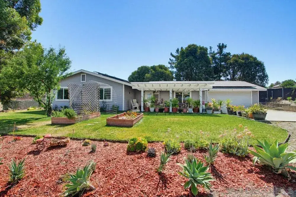 743 Davis, Ramona, CA 92065 - #1