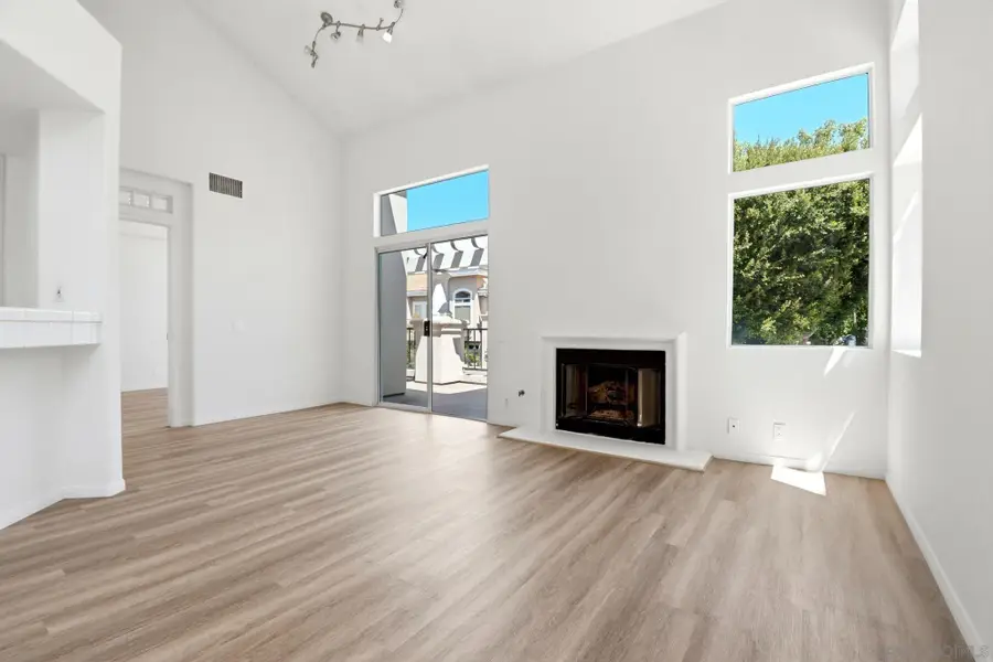 7225 Calabria Ct #92, San Diego, CA 92122 - #2