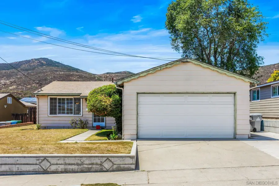 6954 Ballinger, San Diego, CA 92119 - #2