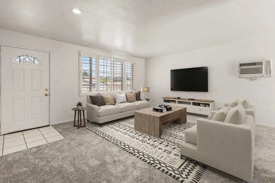 6954 Ballinger, San Diego, CA 92119 - #3