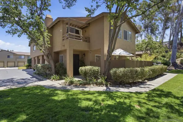 7421 Mission Trails Dr #132, Santee, CA 92071