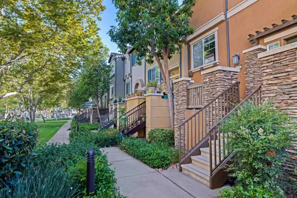 10187 Little Leaf, Santee, CA 92071