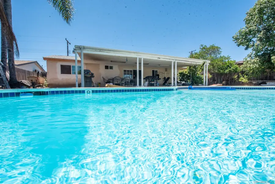 523 Worthington St, Spring Valley, CA 91977 - #3