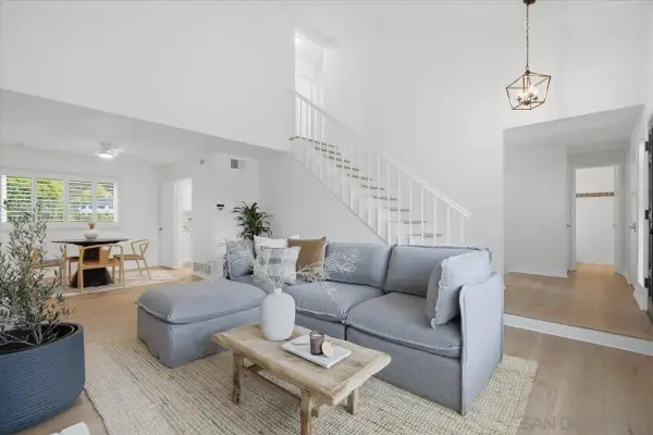 6783 Robbins Way, San Diego, CA 92122
