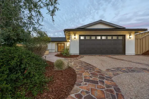 2403 Torrejon, Carlsbad, CA 92009