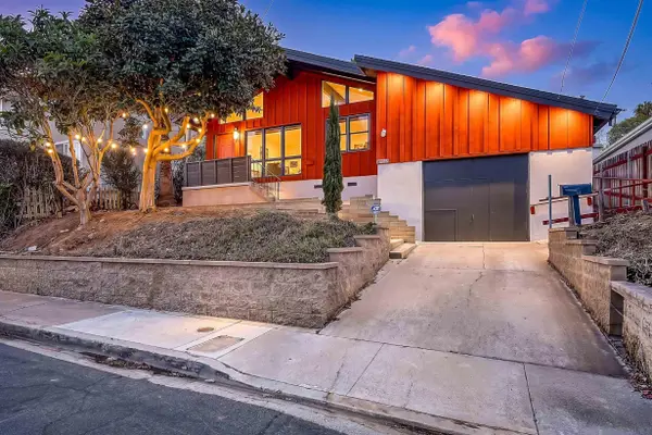 5858 Riley St, San Diego, CA 92110