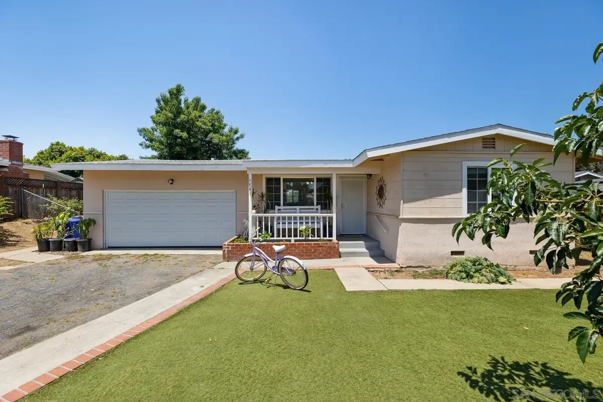 741 Magarian Rd, Fallbrook, CA 92028 - #1