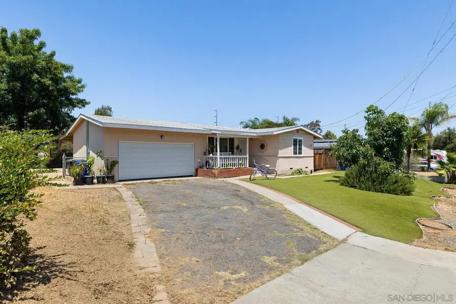 741 Magarian Rd, Fallbrook, CA 92028 - #2