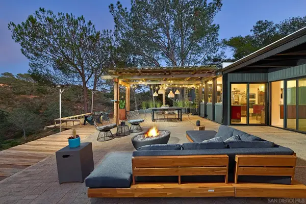 1234 Oribia Road, Del Mar, CA 92014