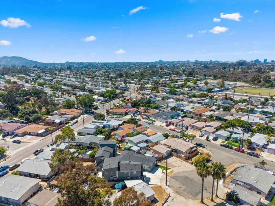 4864 Fond Du Lac Ct, San Diego, CA 92117 - #3