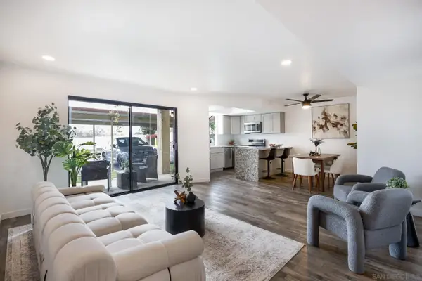 440 Citracado Parkway #5, Escondido, CA 92025