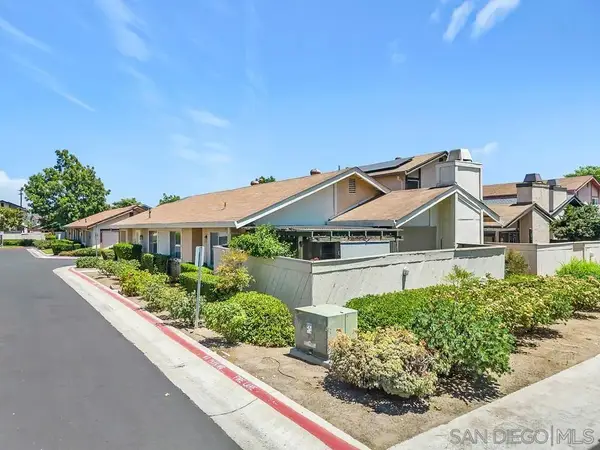 9528 Eve, Santee, CA 92071