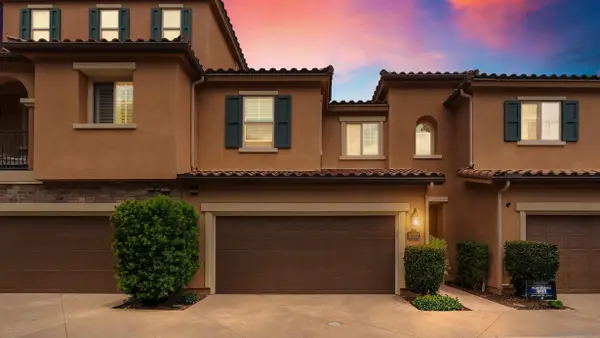 8522 Old Stonefield Chase, San Diego, CA 92127