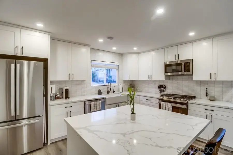 6964 Mount Vernon St, Lemon Grove, CA 91945 - #2