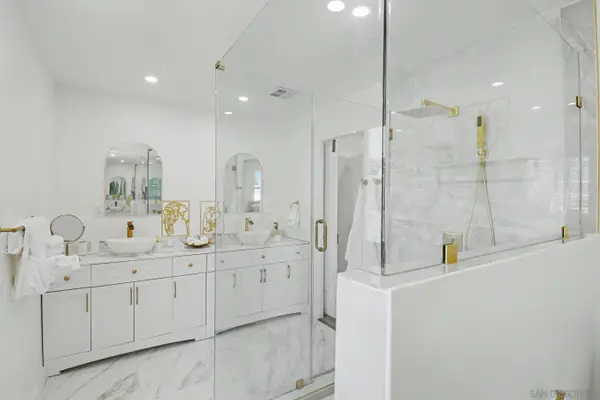 400 Greenfield #SPC 122, El Cajon, CA 92021