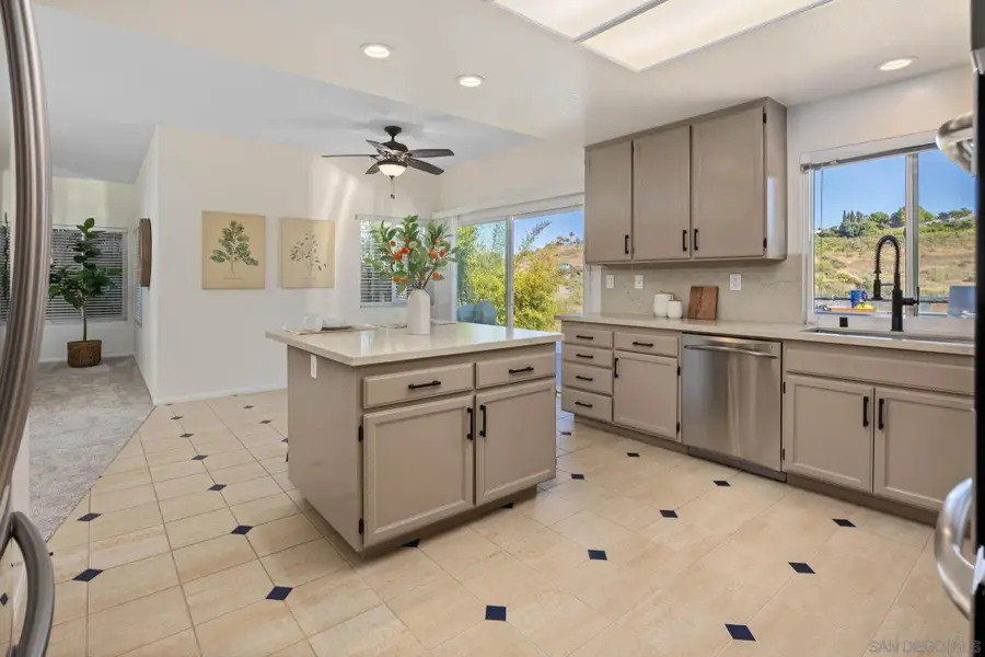 5056 Corte Alacante, Oceanside, CA 92057 - #3