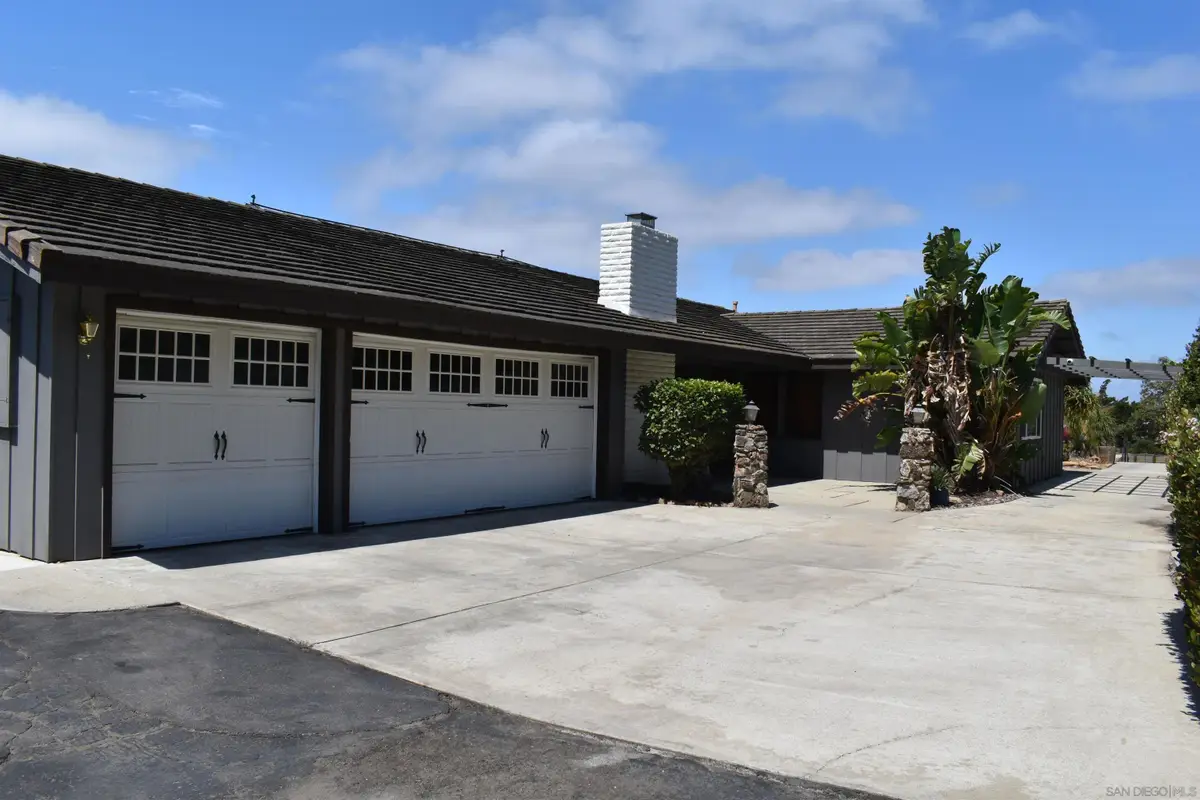 1549 Sleeping Indian Rd, Fallbrook, CA 92028 - #1