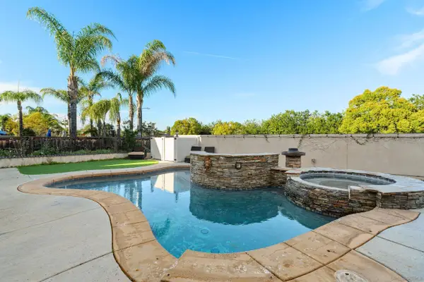 24248 Golden Mist Dr, Murrietta, CA 92562
