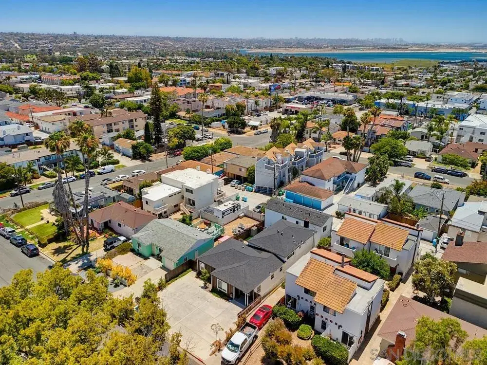 1953 Emerald St, San Diego, CA 92109 - #1