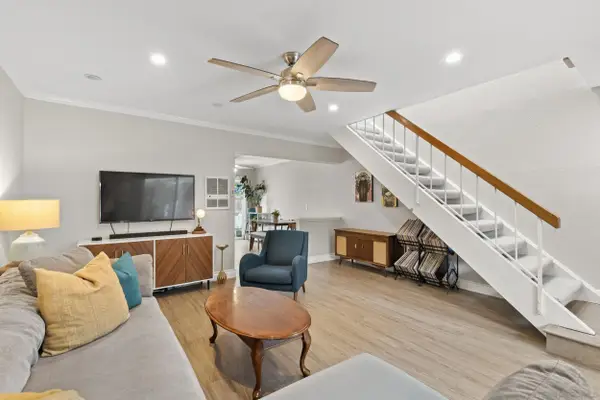 981 N Vulcan Ave #7, Encinitas, CA 92024