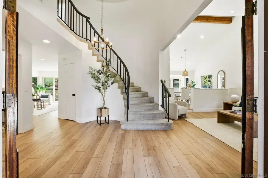 12727 La Tortola, San Diego, CA 92129 - #3