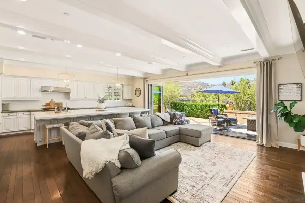 8114 Lazy River Rd, San Diego, CA 92127