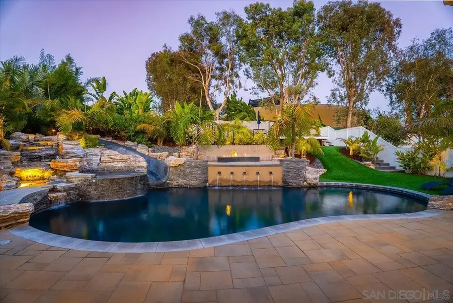 4250 Clearview Dr, Carlsbad, CA 92008 - #2