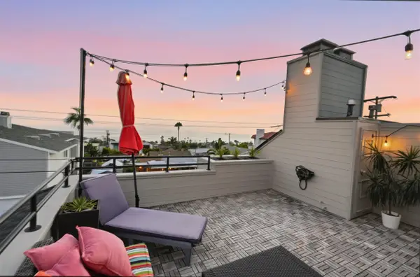 353 Dublin, Cardiff, CA 92007