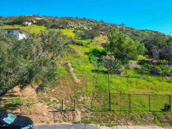 44 Carlson Ct, Poway, CA 92064