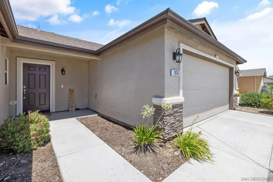 1976 W Ambassador Way, Hanford, CA 93230 - #2