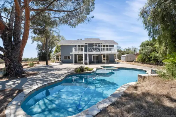 2827 N Victoria Drive, Alpine, CA 91901